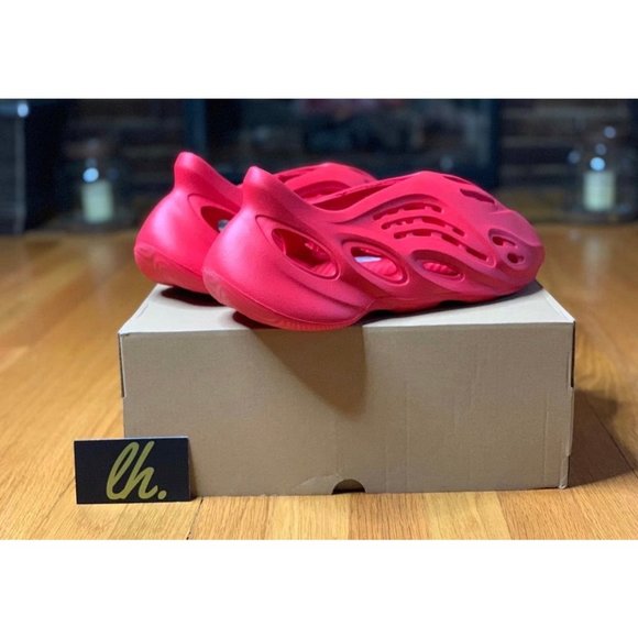 Sz 6 Adidas Yeezy FoamRNNR "Vermillion" - Picture 4 of 4